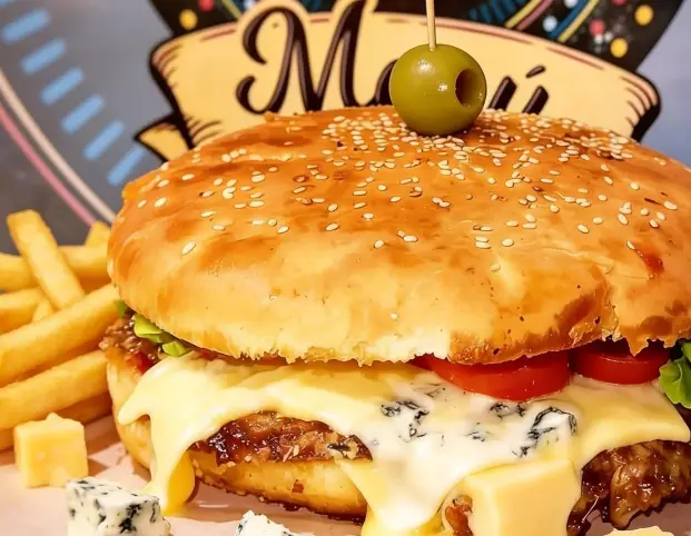 HAMBURGUESA  4 QUESOS